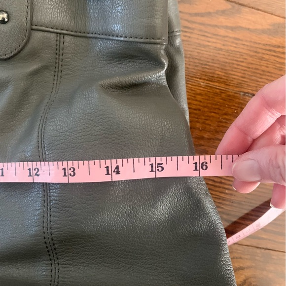 Grey Leather Kenneth Cole Oversized Shoulder Bag - Picture 8 of 10